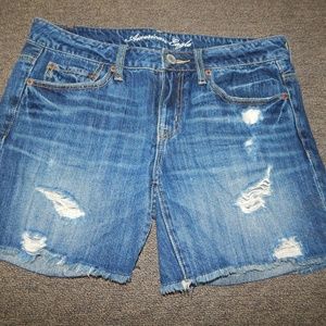 AEO Womens Size 4 DESTROYED Denim Shorts AWESOME